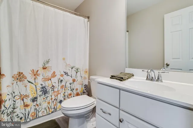 $799,999 | 13301 Windjammer Court, Hughesville, MD 20637