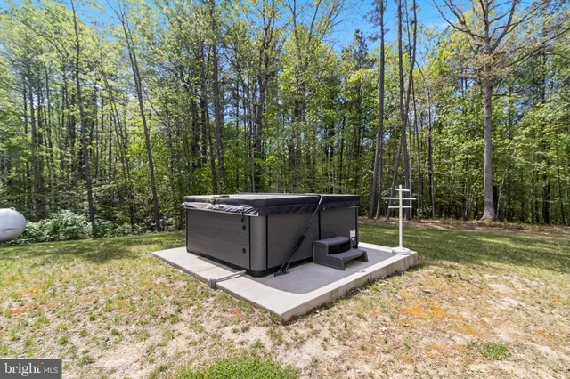 $799,999 | 13301 Windjammer Court, Hughesville, MD 20637