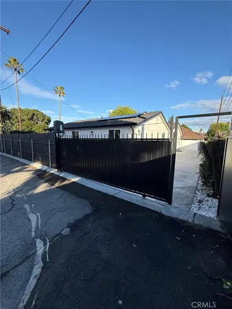 $4,000 | 8605 Delco Avenue, Winnetka, CA 91306