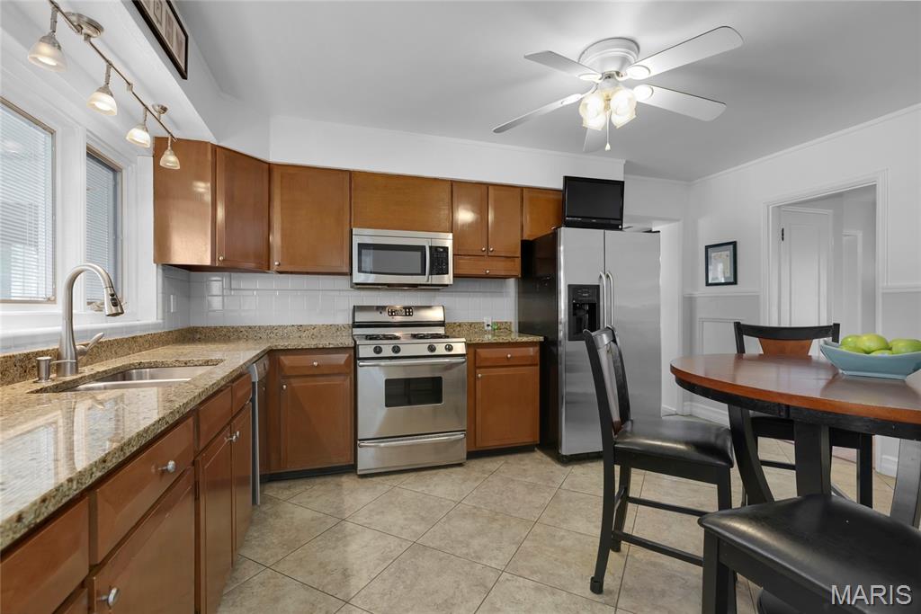 3 Willmore Road St. Louis, MO 63109 - Photo 7 of 34