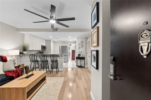 $700,000 | 250 West Broad Street, Unit 205, Athens, GA 30601