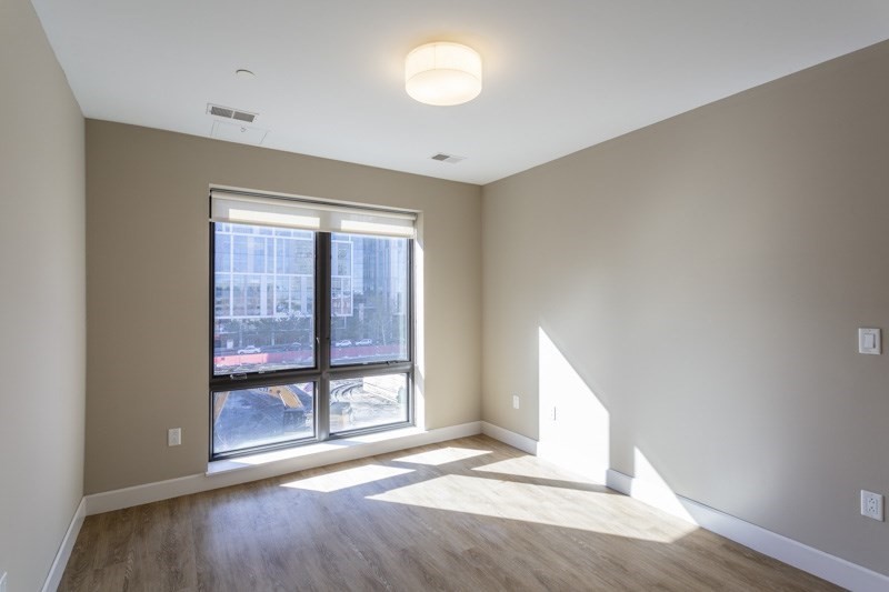 33 Rogers Street, Unit 406 Cambridge, MA 02142 - Photo 3 of 8