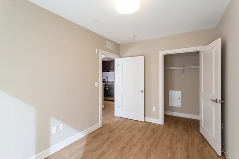 $3,535 | 33 Rogers Street, Unit 406, Cambridge, MA 02142