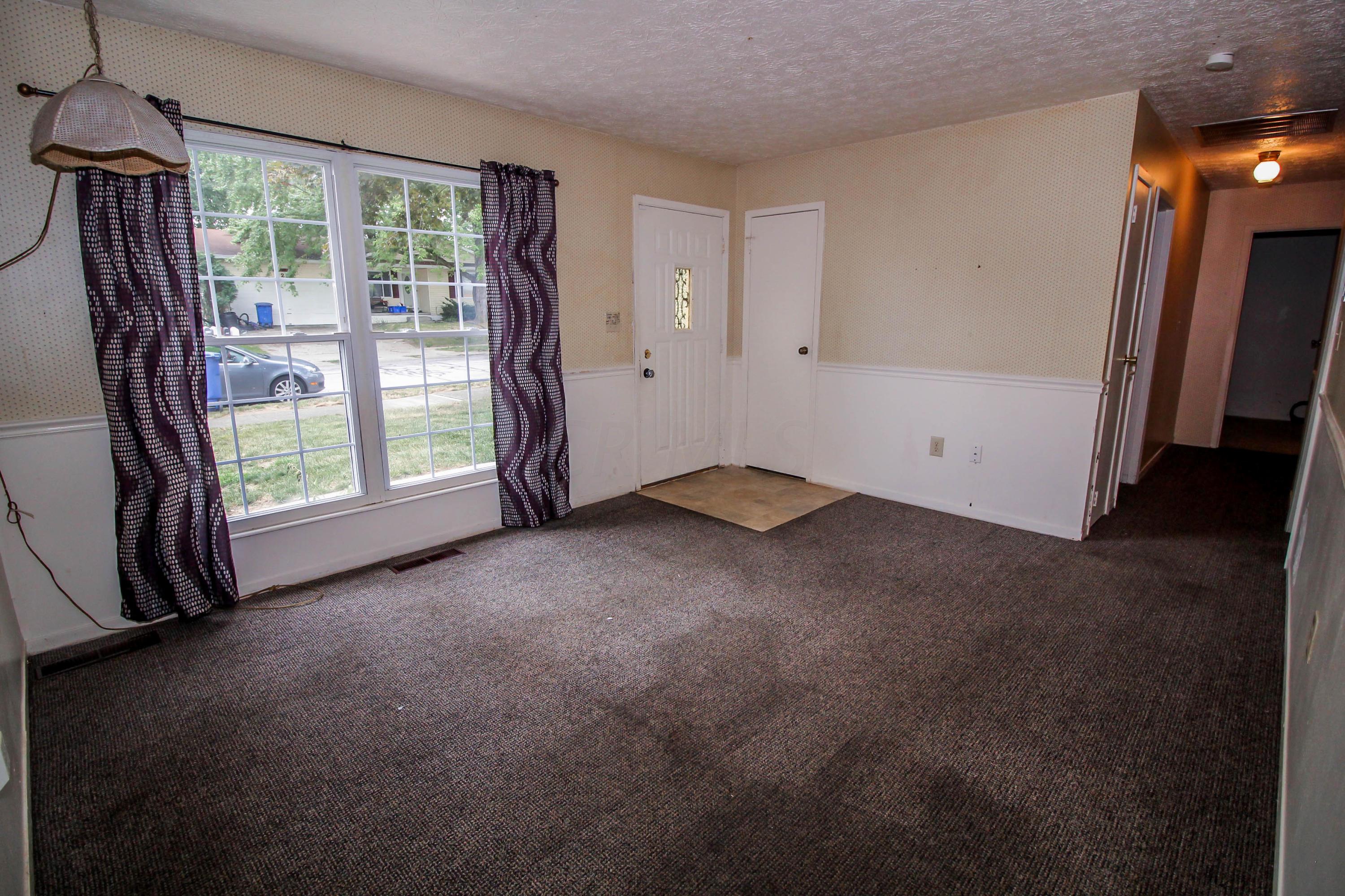 214 Lonepine Road Delaware, OH 43015 - Photo 2 of 14 Gallery Image 2