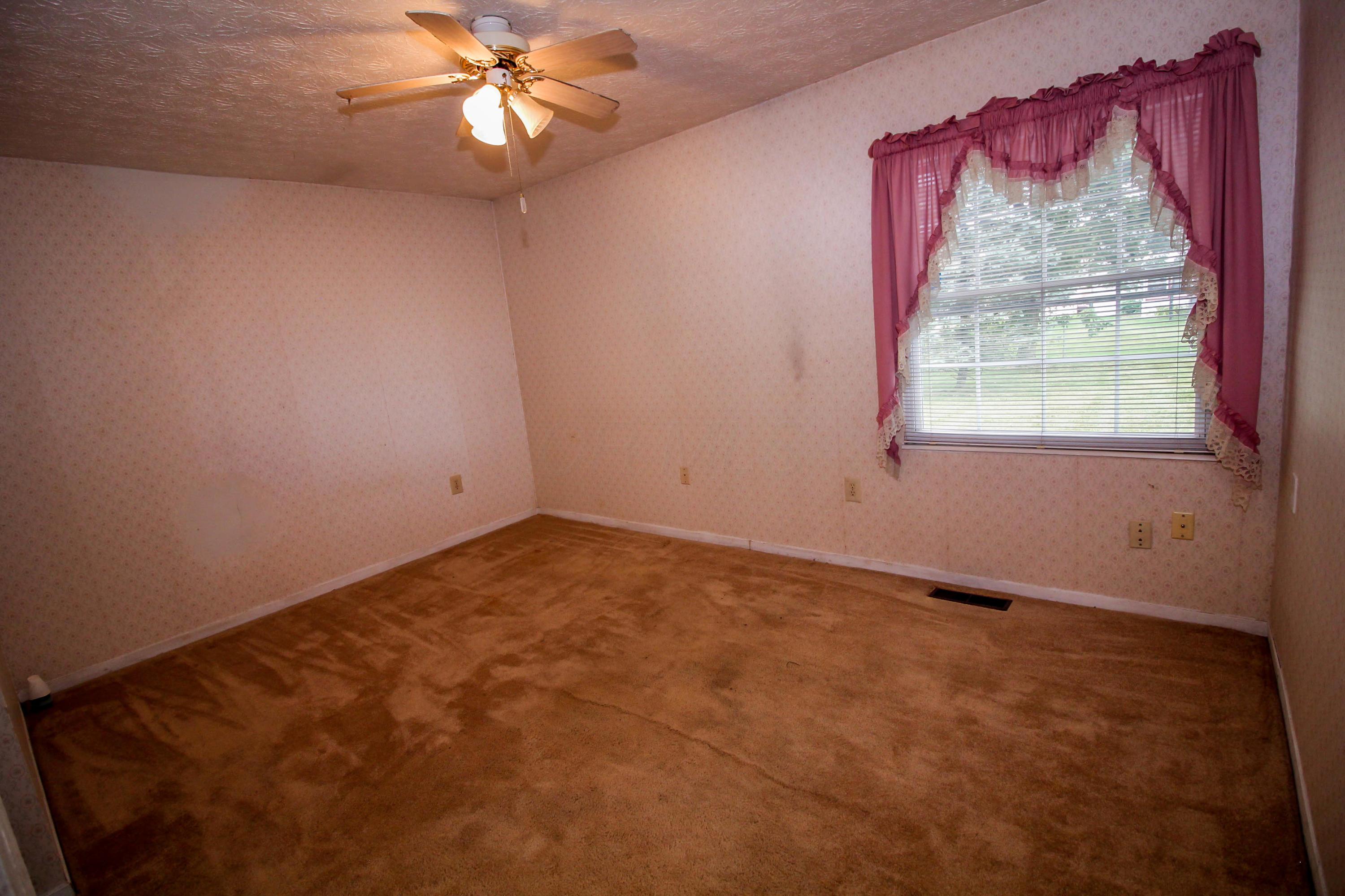 214 Lonepine Road Delaware, OH 43015 - Photo 7 of 14 Gallery Image 7