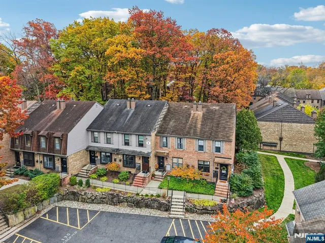 $408,000 | 181 Long Hill Road, Unit K5, Little Falls, NJ 07424