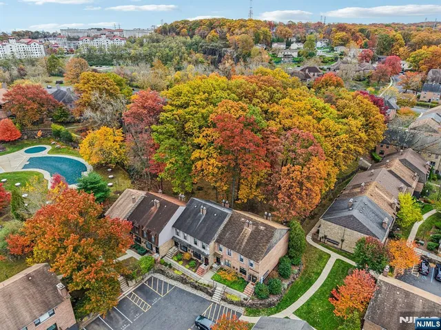 $408,000 | 181 Long Hill Road, Unit K5, Little Falls, NJ 07424