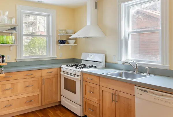 $1,750,000 | 9 Sanborn Avenue, Somerville, MA 02143