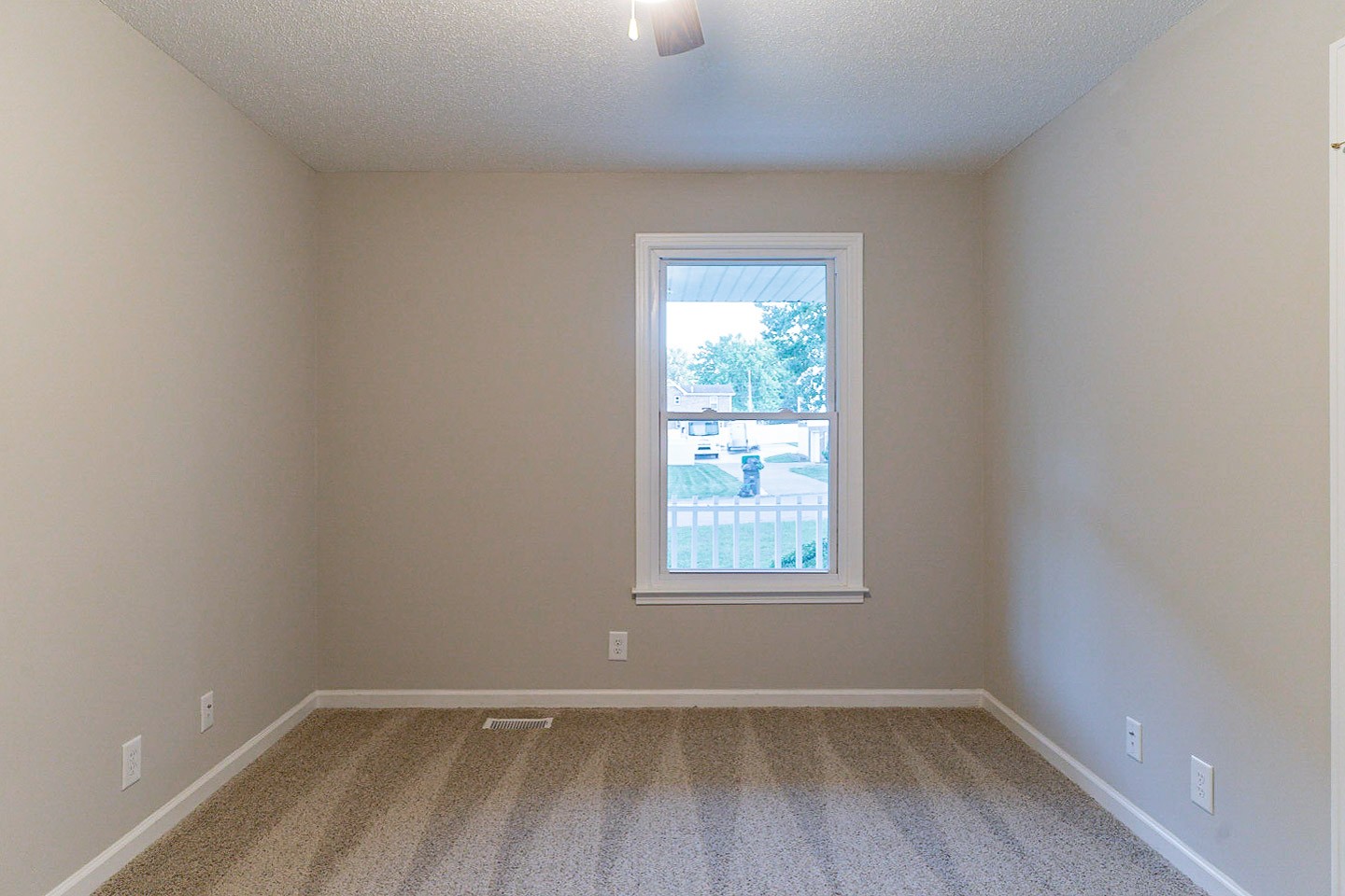 325 Lancaster Road Clarksville, TN 37042 - Photo 17 of 31 Gallery Image 17