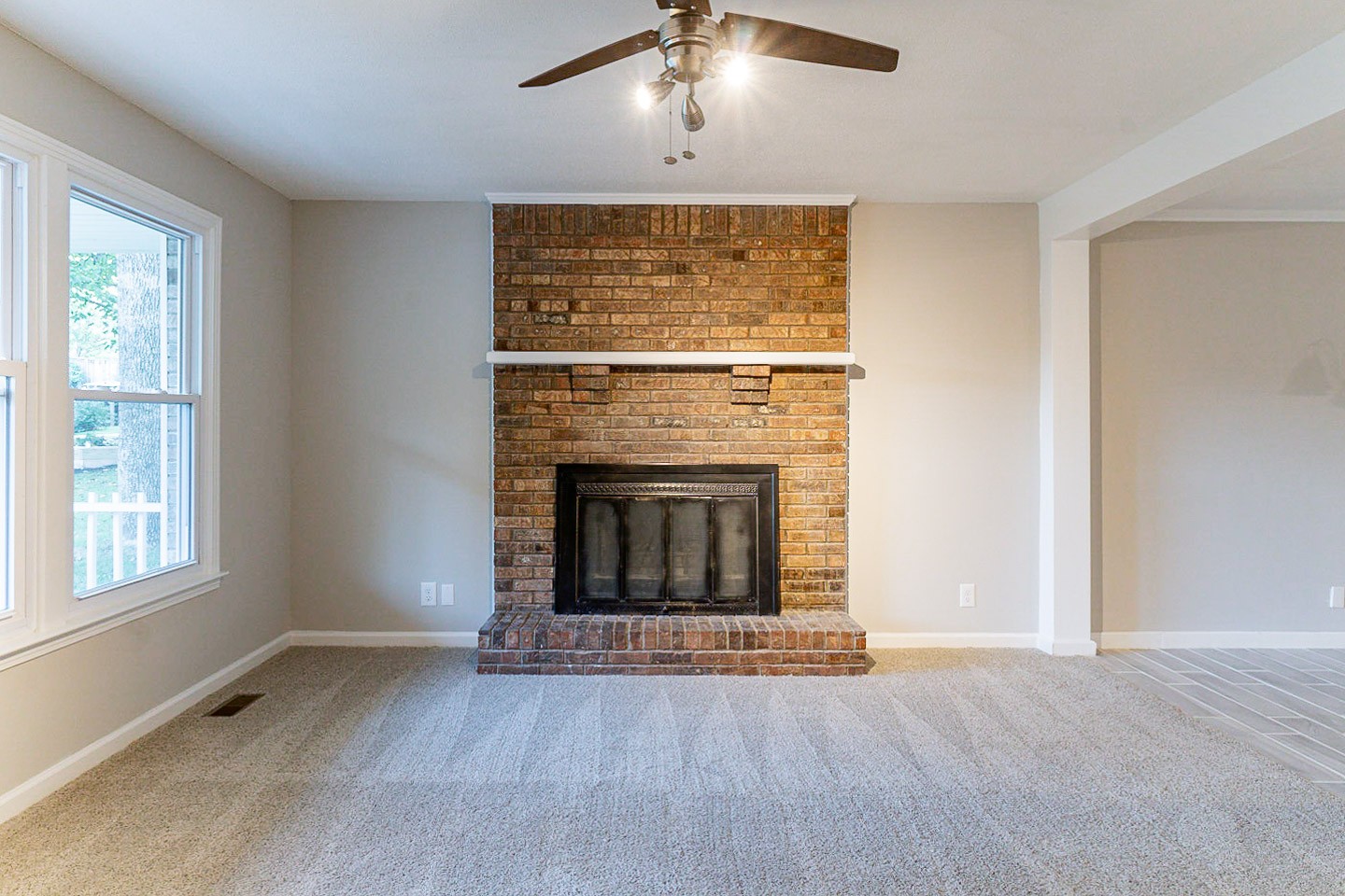 325 Lancaster Road Clarksville, TN 37042 - Photo 3 of 31 Gallery Image 3