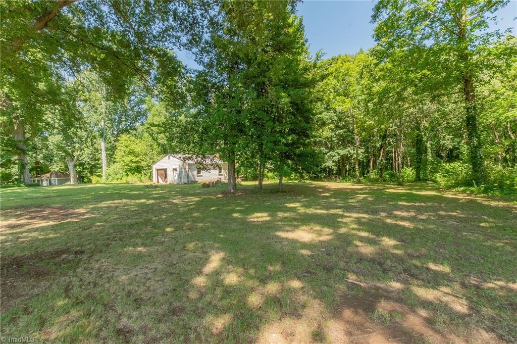 3035 Plantation Road Winston-Salem, NC 27105 - Photo 12 of 28