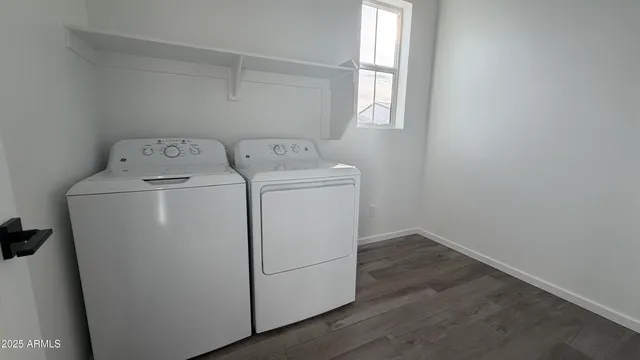 $2,695 | 26327 North 24th Glen, Phoenix, AZ 85085