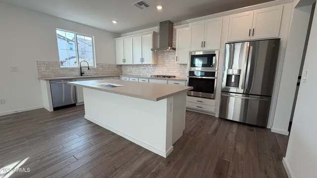 $2,695 | 26327 North 24th Glen, Phoenix, AZ 85085