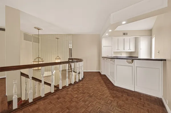 $2,950 | 7937 Woodway Drive, Houston, TX 77063