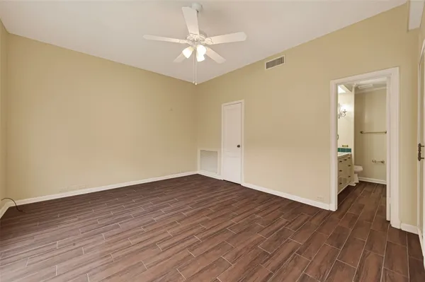 $2,950 | 7937 Woodway Drive, Houston, TX 77063