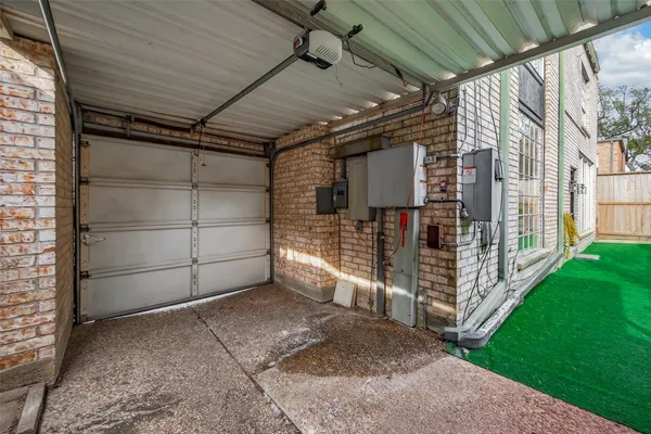 $2,950 | 7937 Woodway Drive, Houston, TX 77063