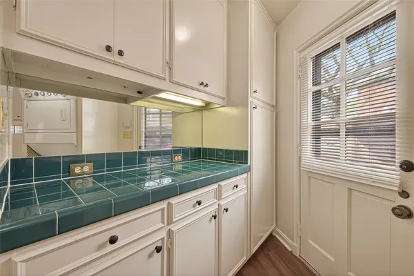 $2,950 | 7937 Woodway Drive, Houston, TX 77063