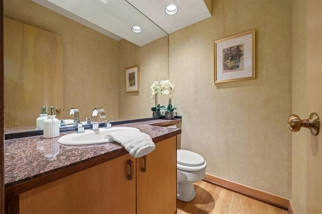 6600 Overhill Road Mission Hills, KS 66208 - Photo 17 of 37