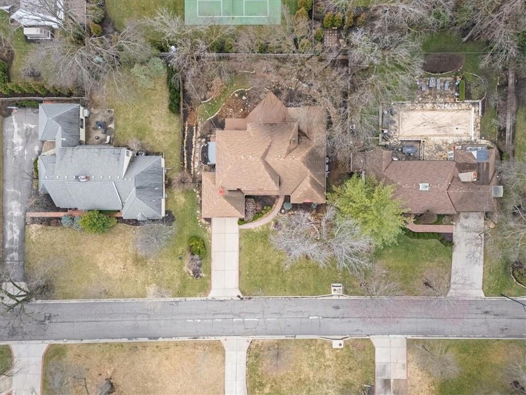 6600 Overhill Road Mission Hills, KS 66208 - Photo 33 of 37