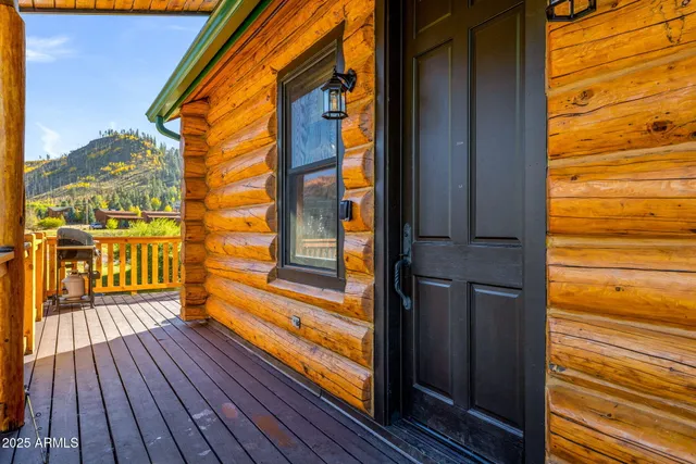 a front view of house with yard