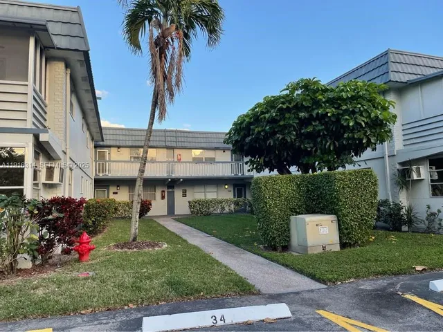 $145,000 | 116 Tuscany Lane, Unit 116, Delray Beach, FL 33446