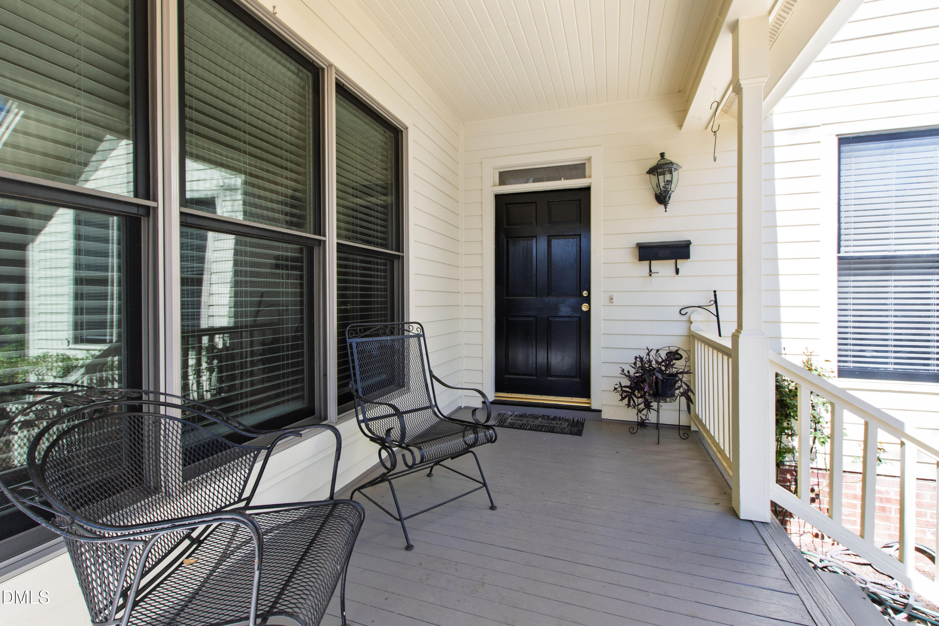 601 Latham Way Raleigh, NC 27604 - Photo 3 of 37 03