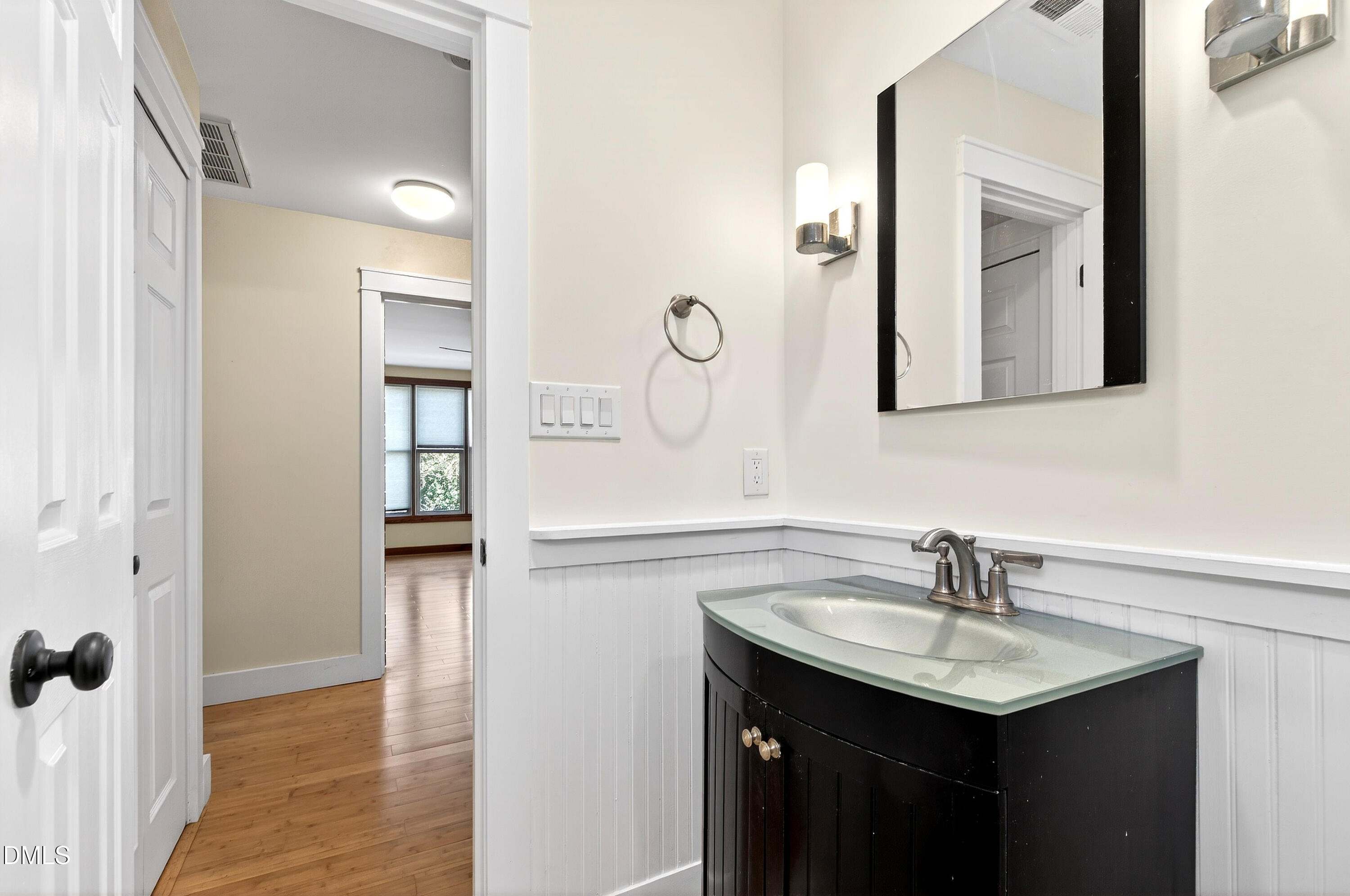 601 Latham Way Raleigh, NC 27604 - Photo 33 of 37 33