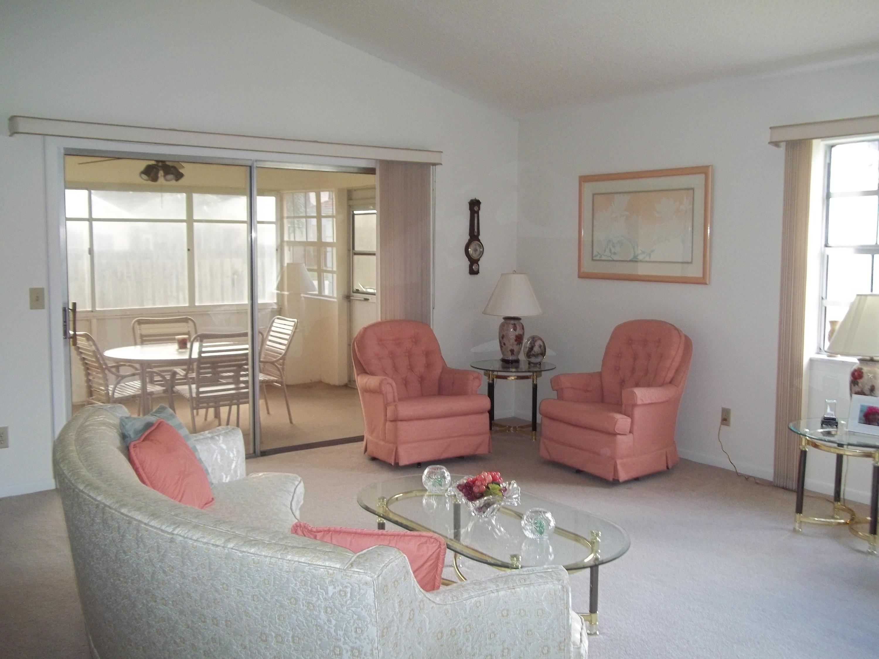 191 Raintree Trail Jupiter, FL 33458 - Photo 4 of 24 Living Room