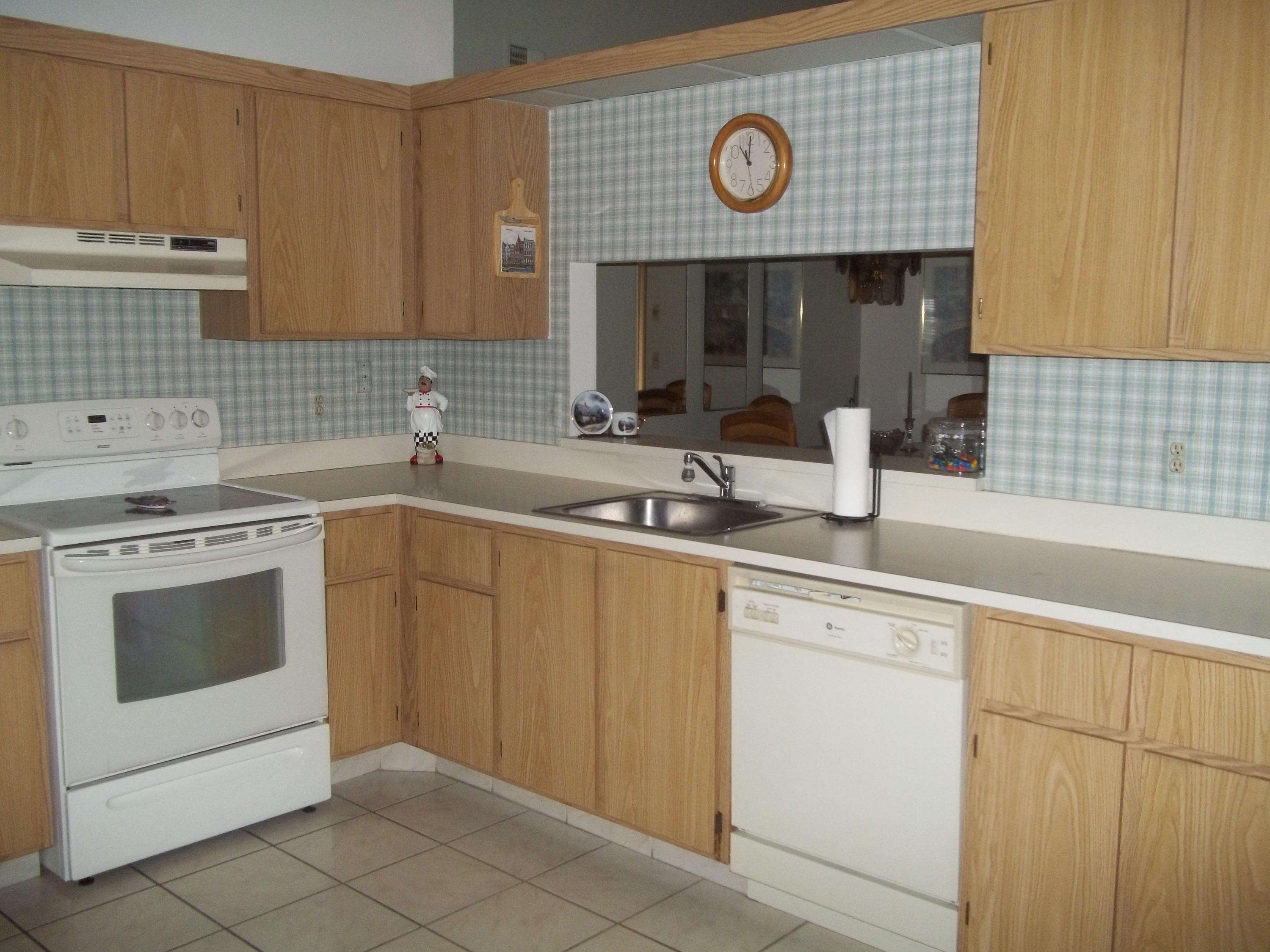 191 Raintree Trail Jupiter, FL 33458 - Photo 7 of 24 Kitchen