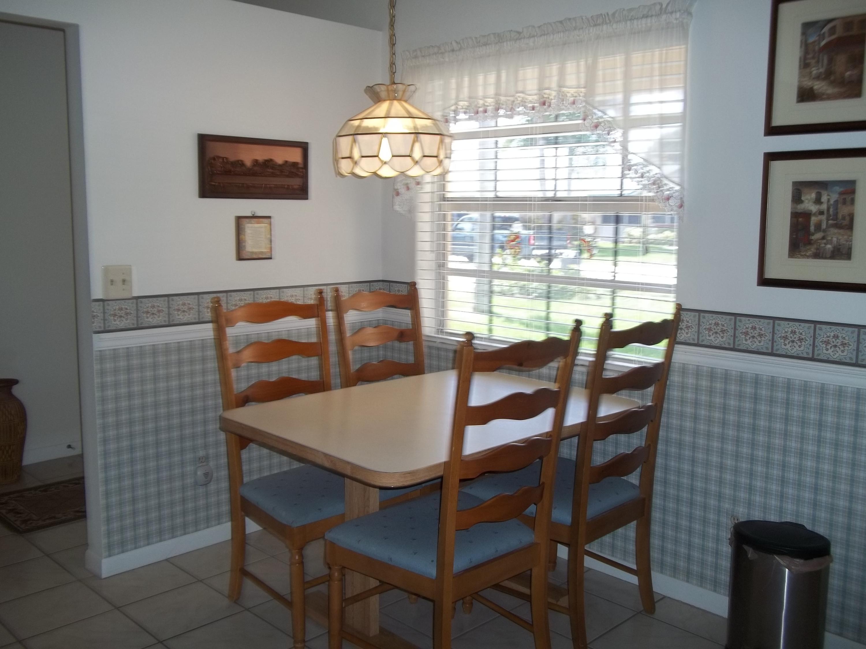 191 Raintree Trail Jupiter, FL 33458 - Photo 9 of 24 Breakfast Area