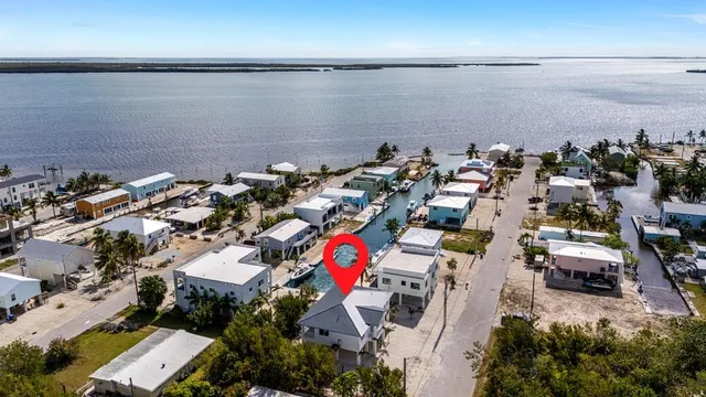 $980,000 | 31441 Ave F, Big Pine Key, FL 33043