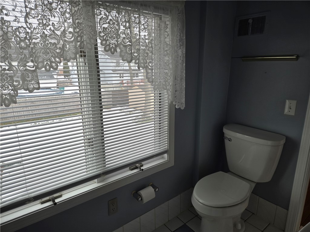 146 Burwell Road Irondequoit, NY 14617 - Photo 24 of 47