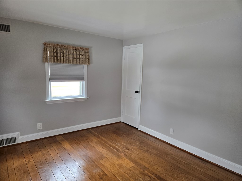 146 Burwell Road Irondequoit, NY 14617 - Photo 26 of 47