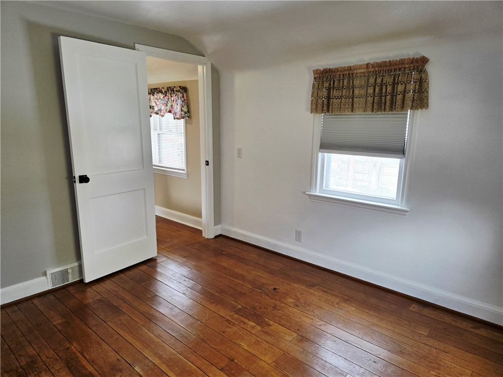 146 Burwell Road Irondequoit, NY 14617 - Photo 28 of 47