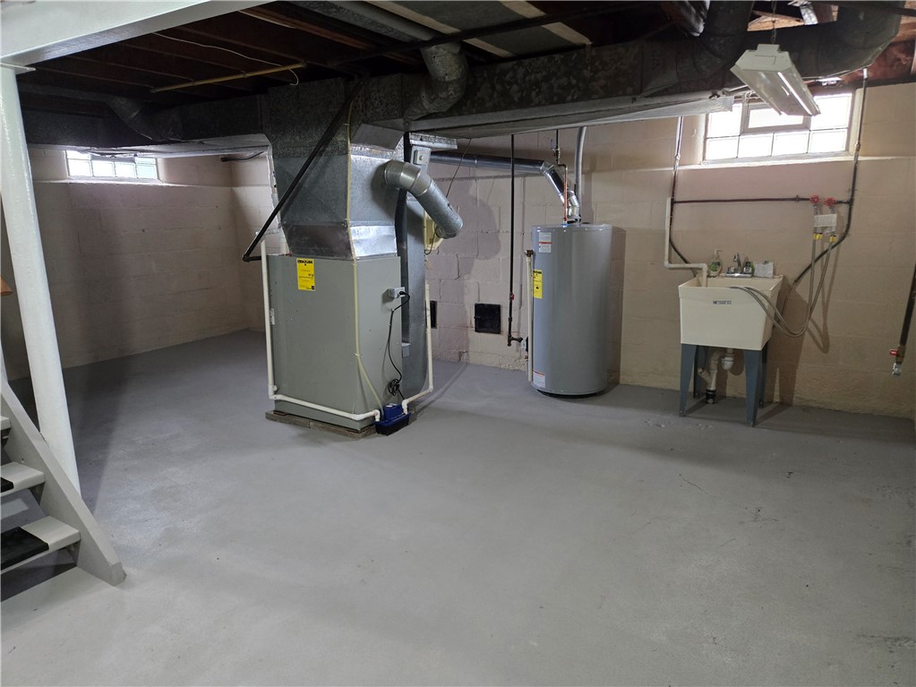 146 Burwell Road Irondequoit, NY 14617 - Photo 35 of 47