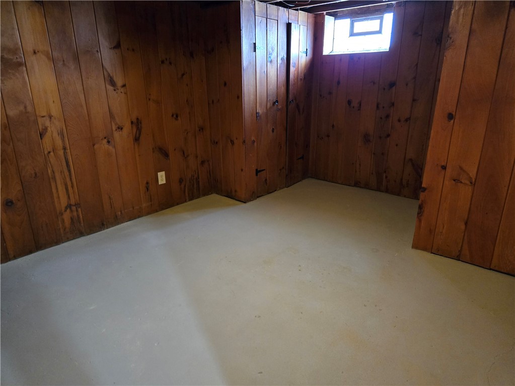 146 Burwell Road Irondequoit, NY 14617 - Photo 39 of 47