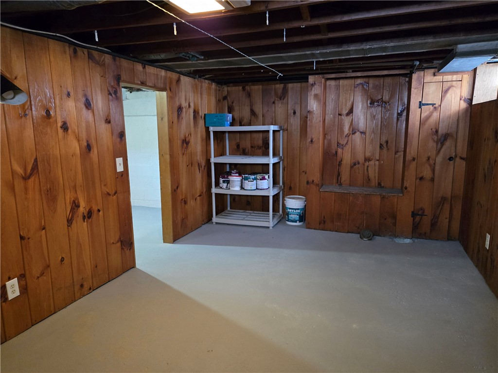 146 Burwell Road Irondequoit, NY 14617 - Photo 40 of 47