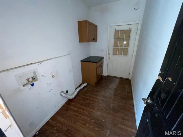 $105,000 | 560 Prospect Street, Wood River, IL 62095