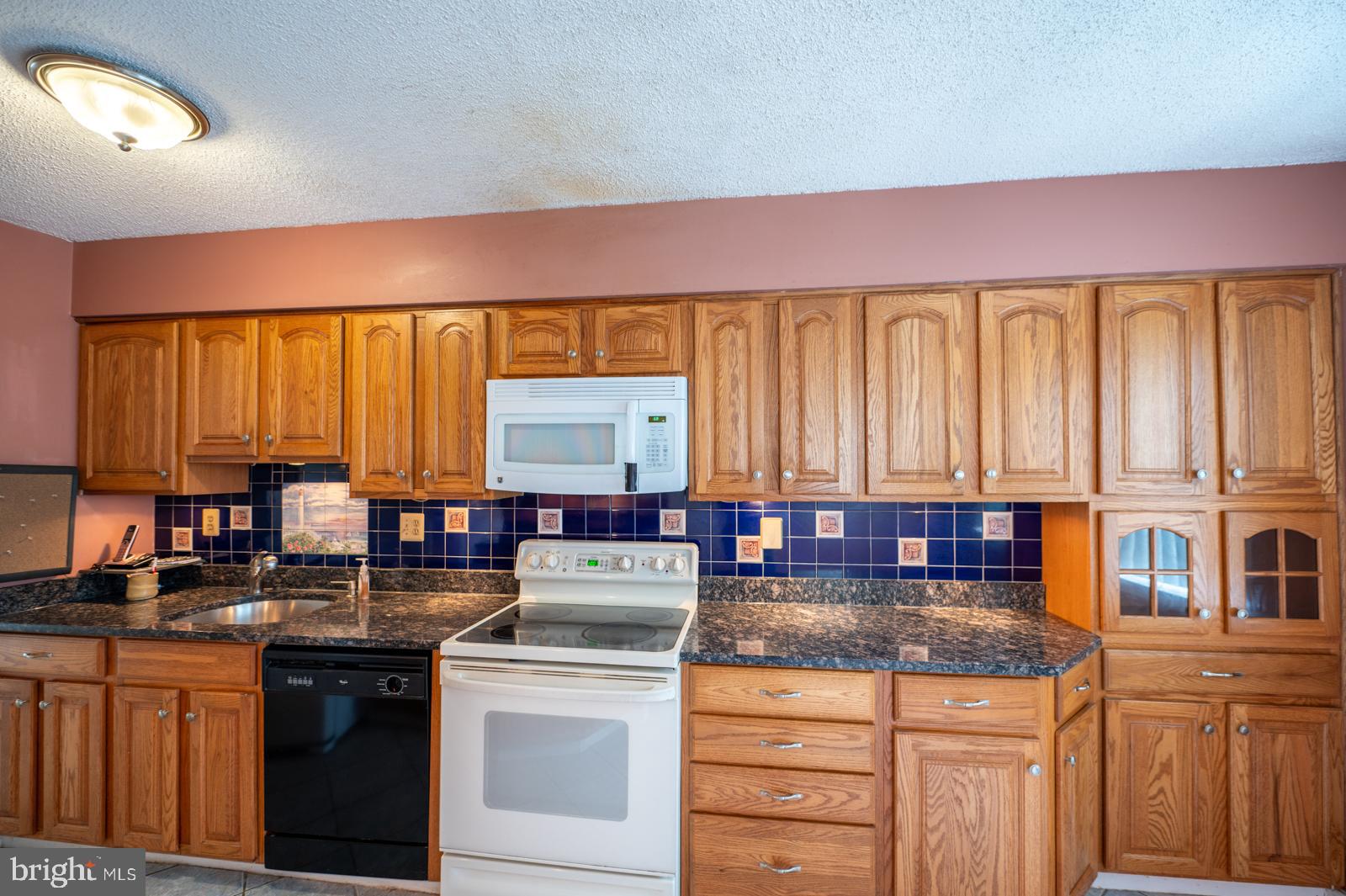 333 Brigade Court Chesterbrook, PA 19087 - Photo 11 of 35 Kitchen