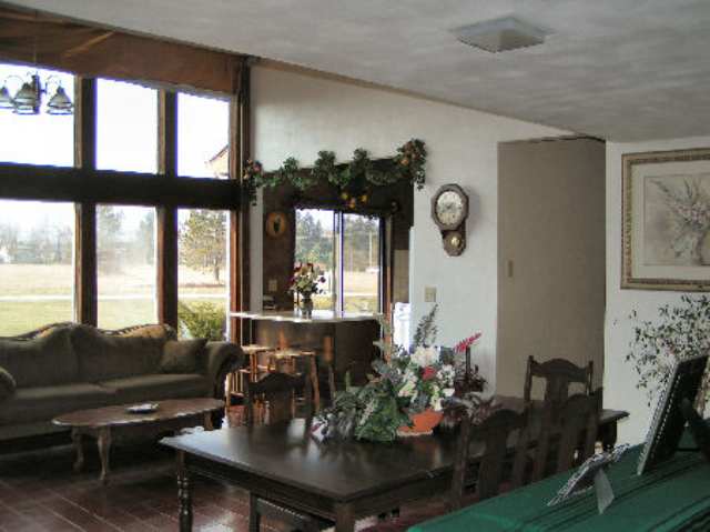 1318 Lourdes Road Metamora, IL 61548 - Photo 3 of 8