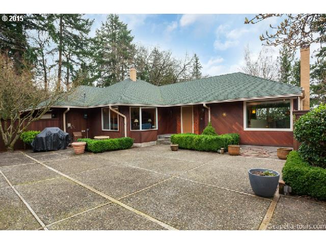 11551 Southwest Lesser Road Portland, OR 97219 - Photo 1 of 15 Gallery Image 1