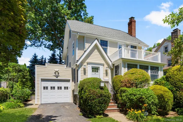 $10,000 | 26 Vanderburgh Avenue, Larchmont, NY 10538