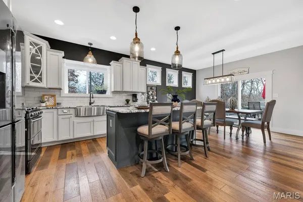 $549,900 | 280 Whitetail Lane, Warrenton, MO 63383