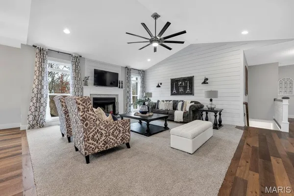 $549,900 | 280 Whitetail Lane, Warrenton, MO 63383