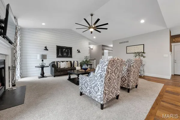 $549,900 | 280 Whitetail Lane, Warrenton, MO 63383