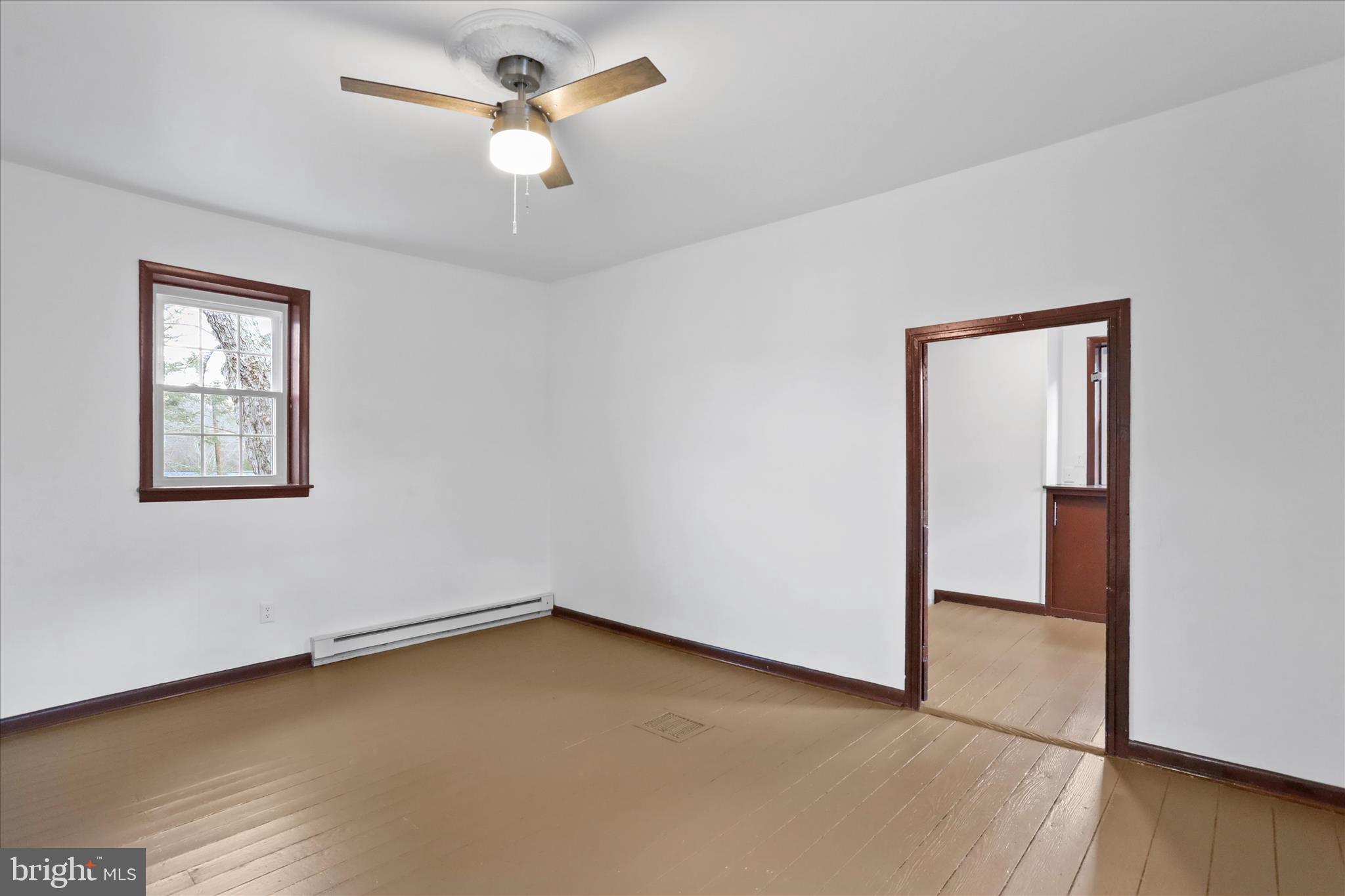 12487 Wolfsville Road Myersville, MD 21773 - Photo 19 of 49