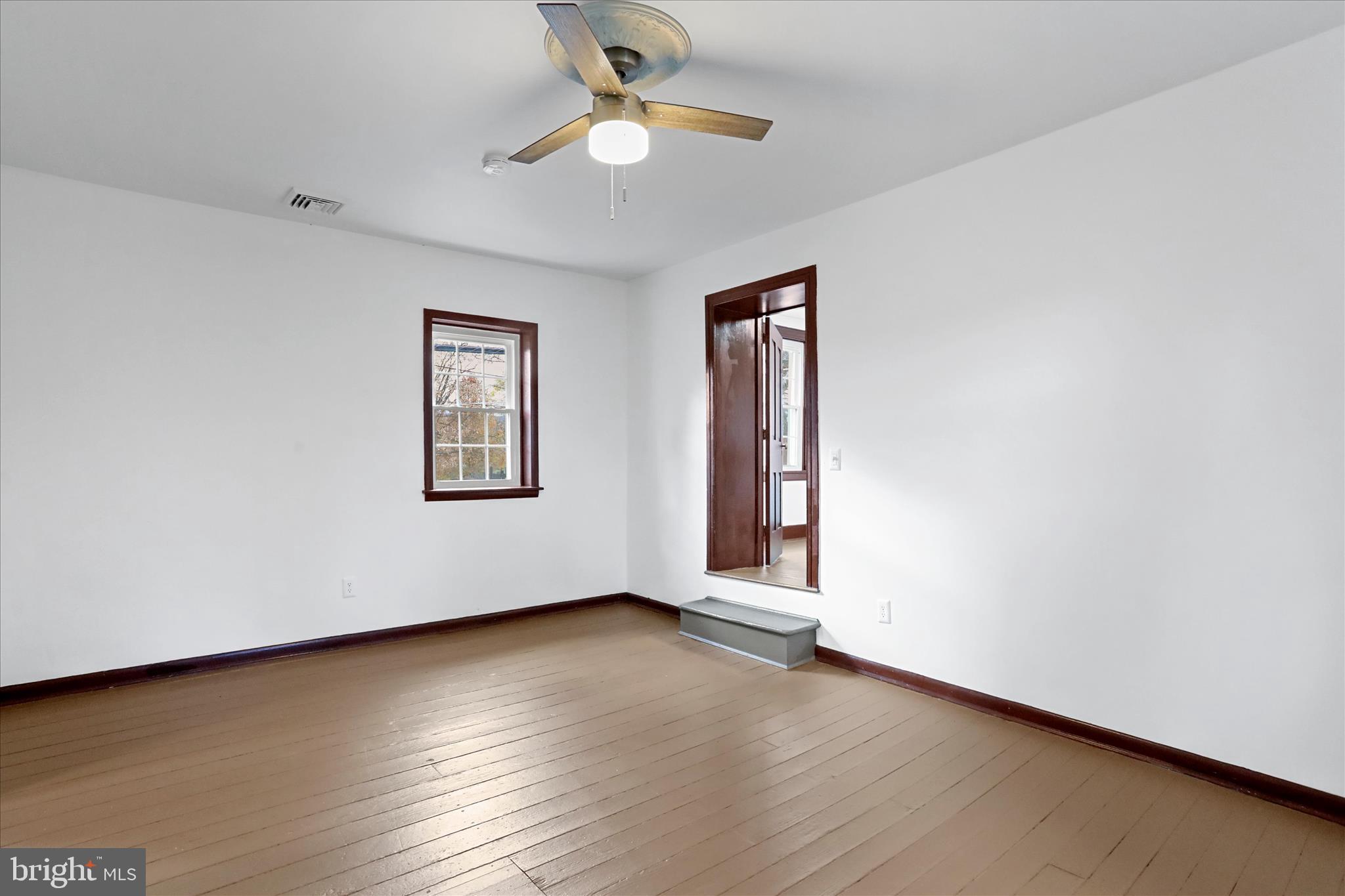 12487 Wolfsville Road Myersville, MD 21773 - Photo 20 of 49