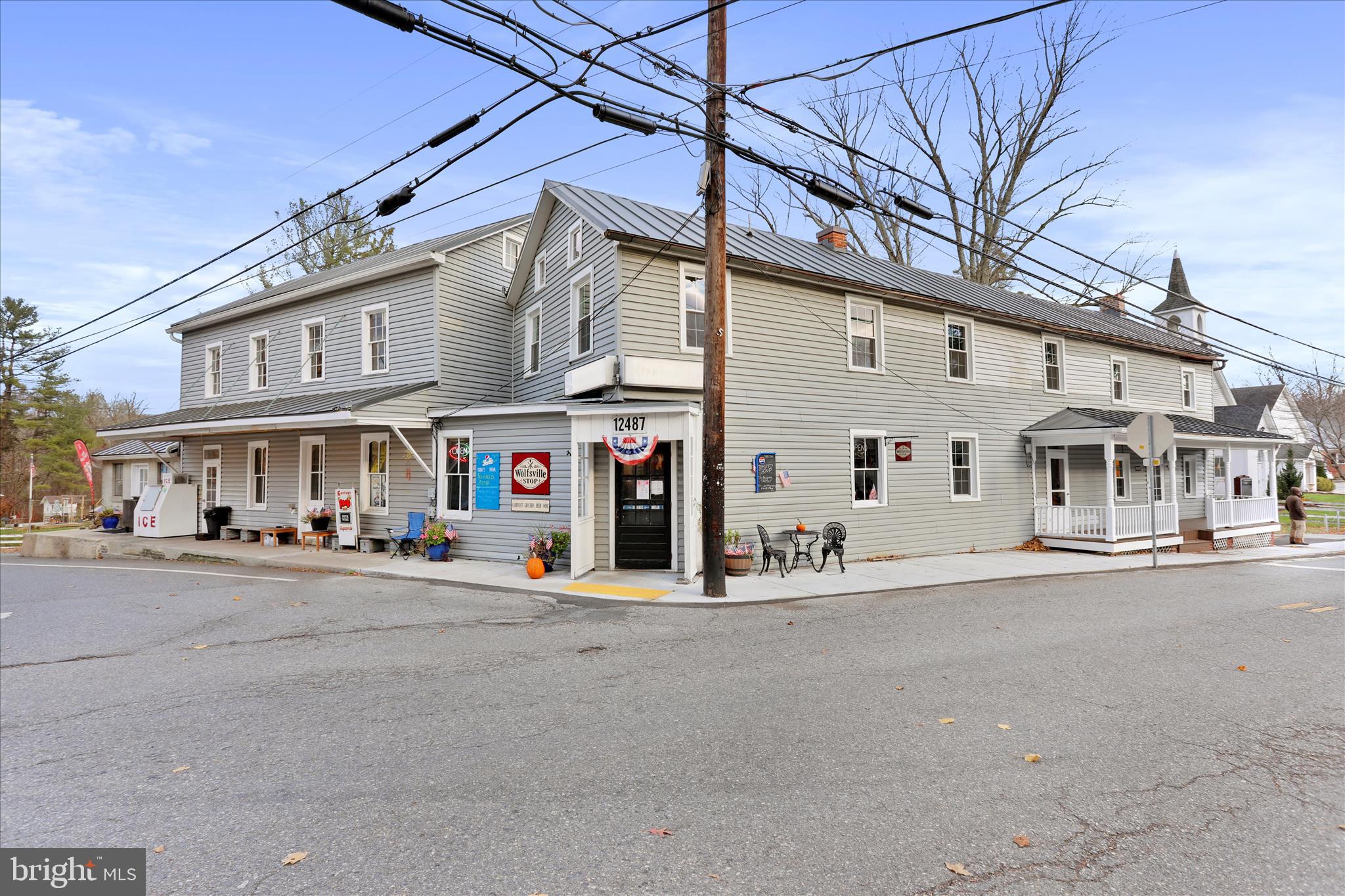 12487 Wolfsville Road Myersville, MD 21773 - Photo 3 of 49