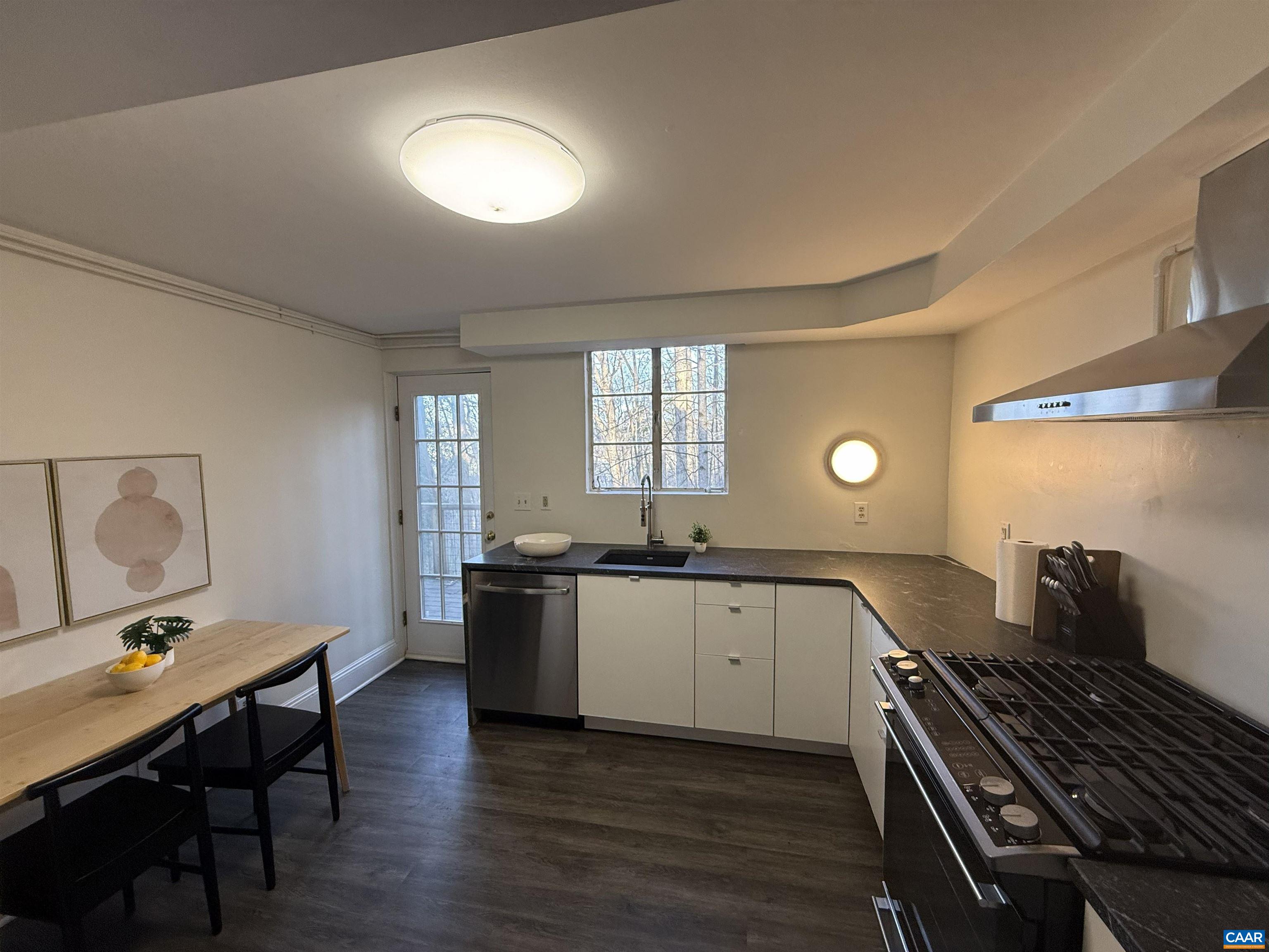 2709 Eton Road Charlottesville, VA 22903 - Photo 5 of 16