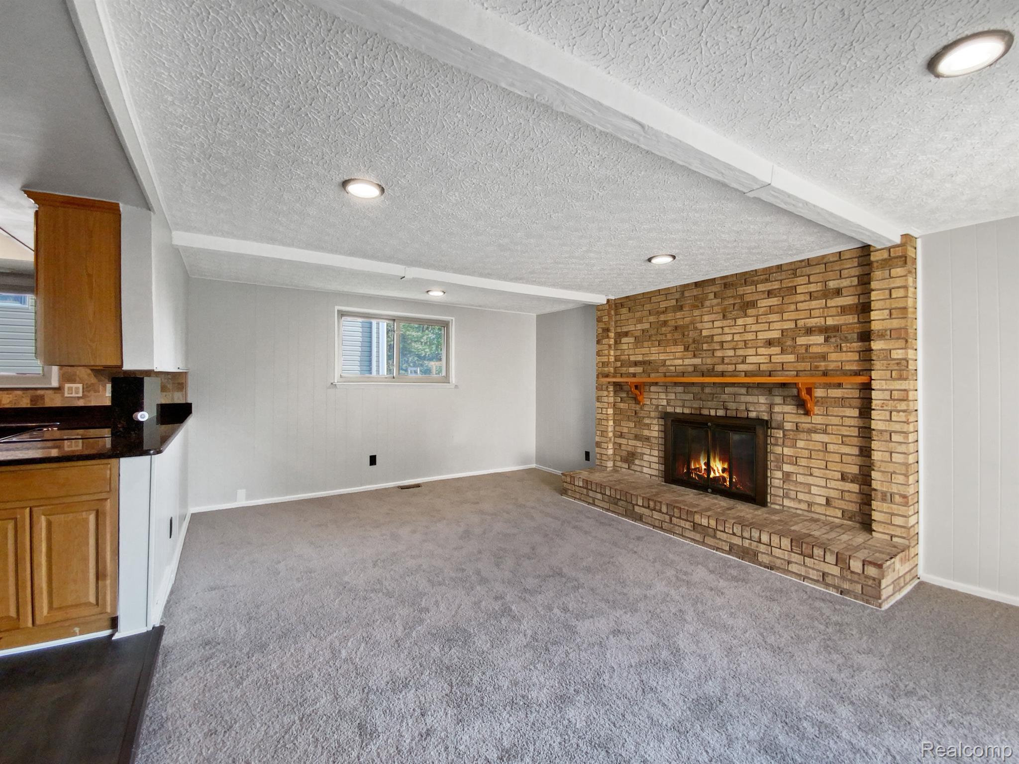 47485 Barbara Road Macomb, MI 48044 - Photo 10 of 23